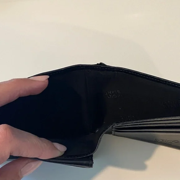 Montblanc Classic Black Leather Billfold - Picture 3 of 4